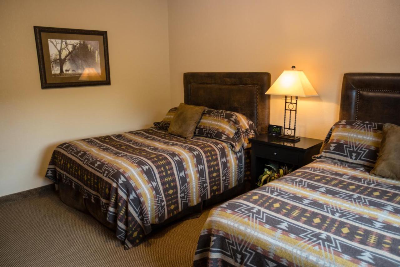Lewis & Clark Resort Yankton Bagian luar foto