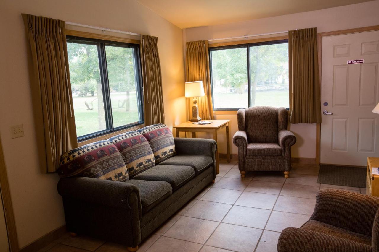 Lewis & Clark Resort Yankton Bagian luar foto