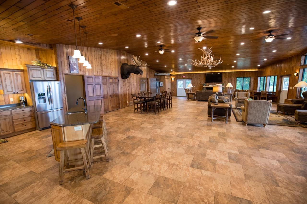 Lewis & Clark Resort Yankton Bagian luar foto