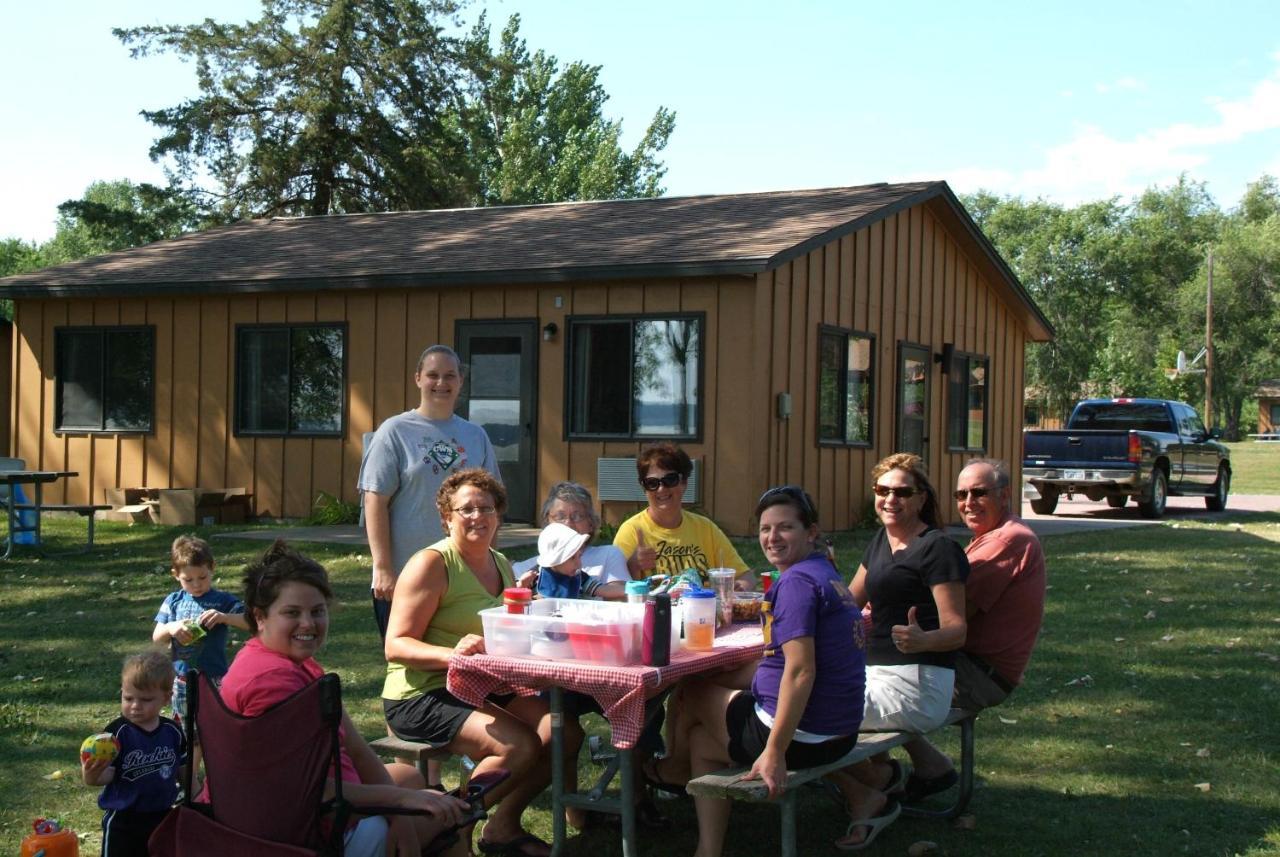 Lewis & Clark Resort Yankton Bagian luar foto